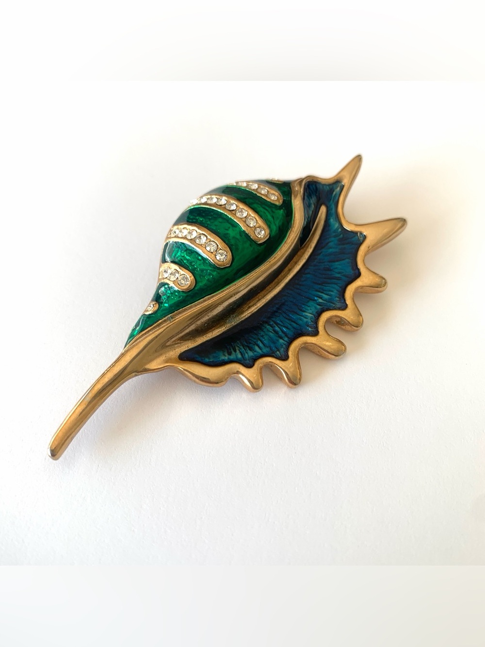 Vintage RARE Enamel Navaro Conch Shell Brooch in Green & Blue with Rhinestones